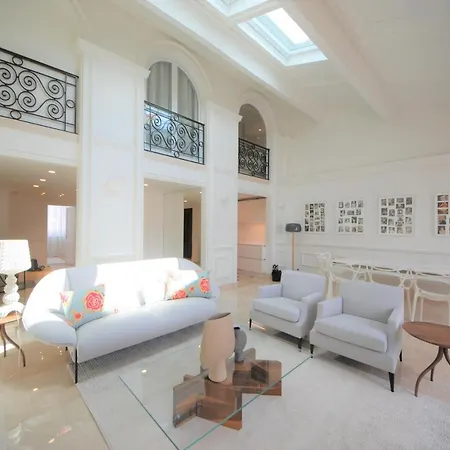 Luxury Duplex In Heart Of *